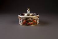 Derby Imari Circular Inkstand in the 'Witches' Pattern [Number 2451], 1820-1825. Soft-paste por ...