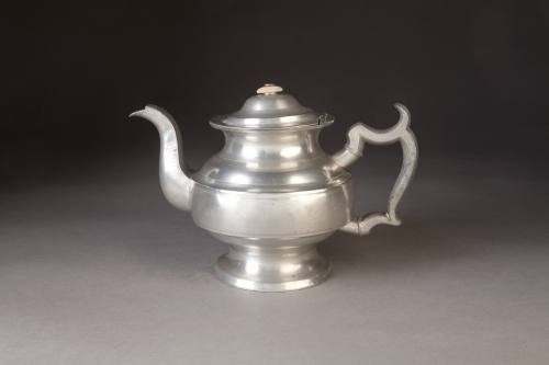 Stevens Manning & Co., Footed Teapot, ca. 1810–1825. Pewter. Dixon Gallery and Gardens; Gift of ...