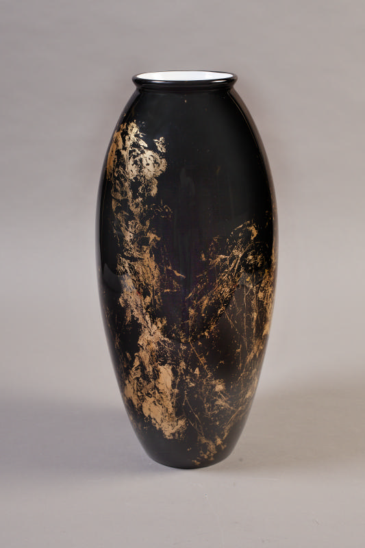 Zao Wou-Ki, Homage to Tou-Fou – The Moon and the Shadow (vase), 2008; Bernardaud Manufactory, L ...