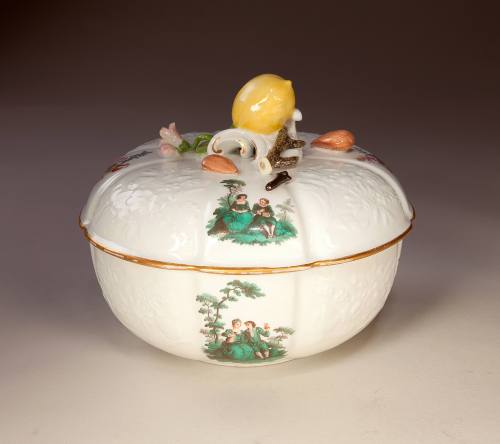 Meissen, Tureen and Cover with "Green Watteau" Decoration, ca. 1745. Hard-paste porcelain. Dixo ...